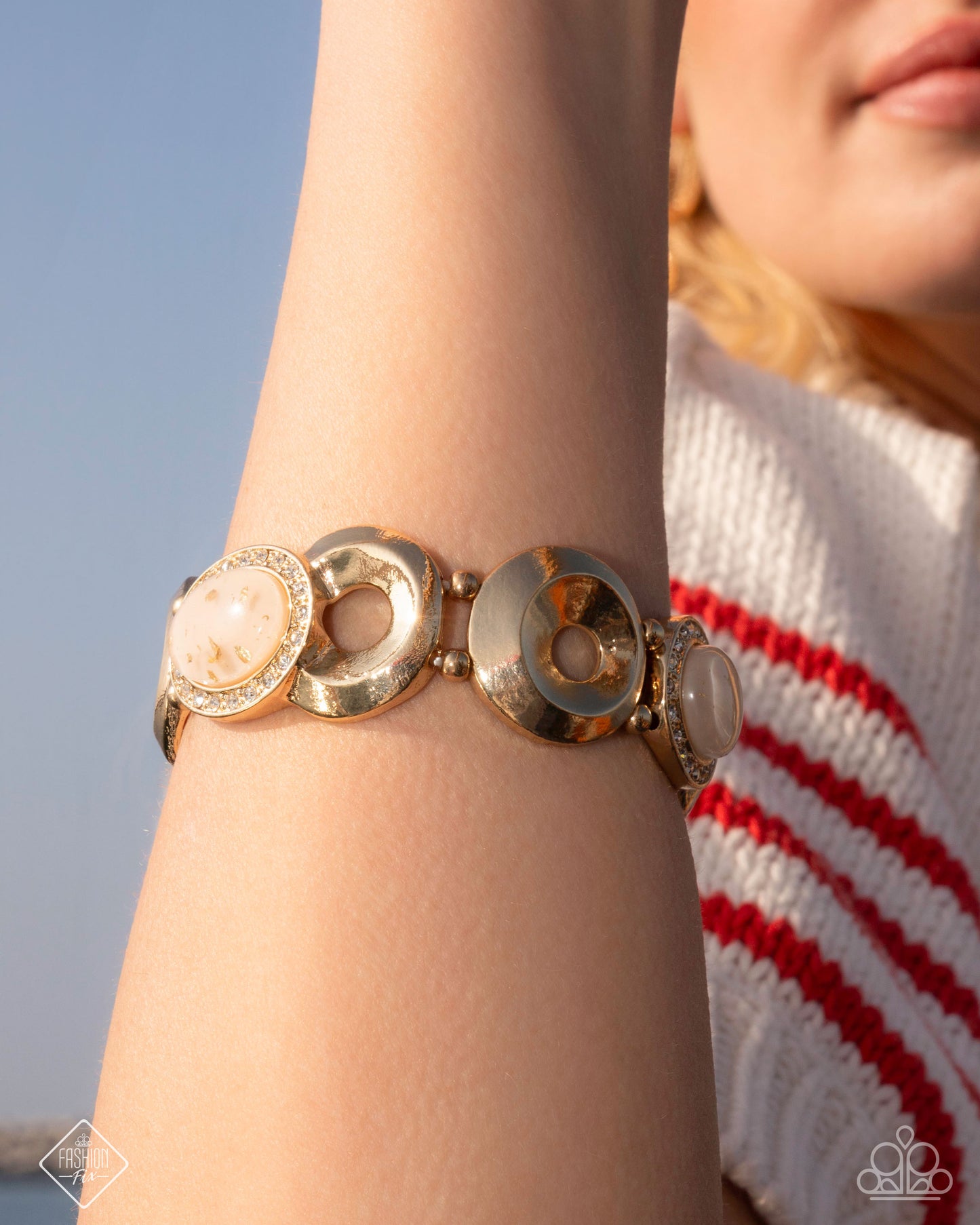 Glimpses of Malibu Trend Blend - APR 25